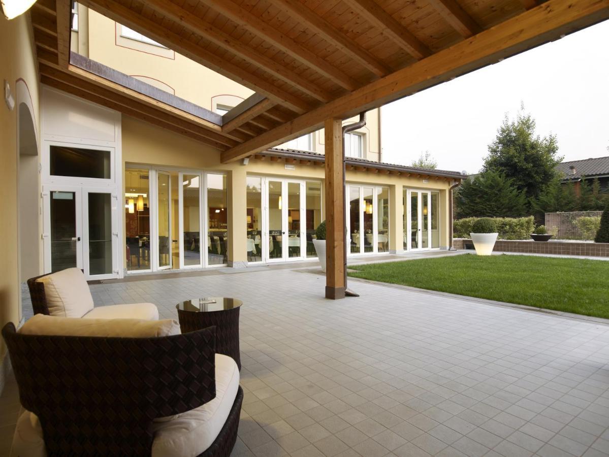 Virginia Palace Hotel 4*