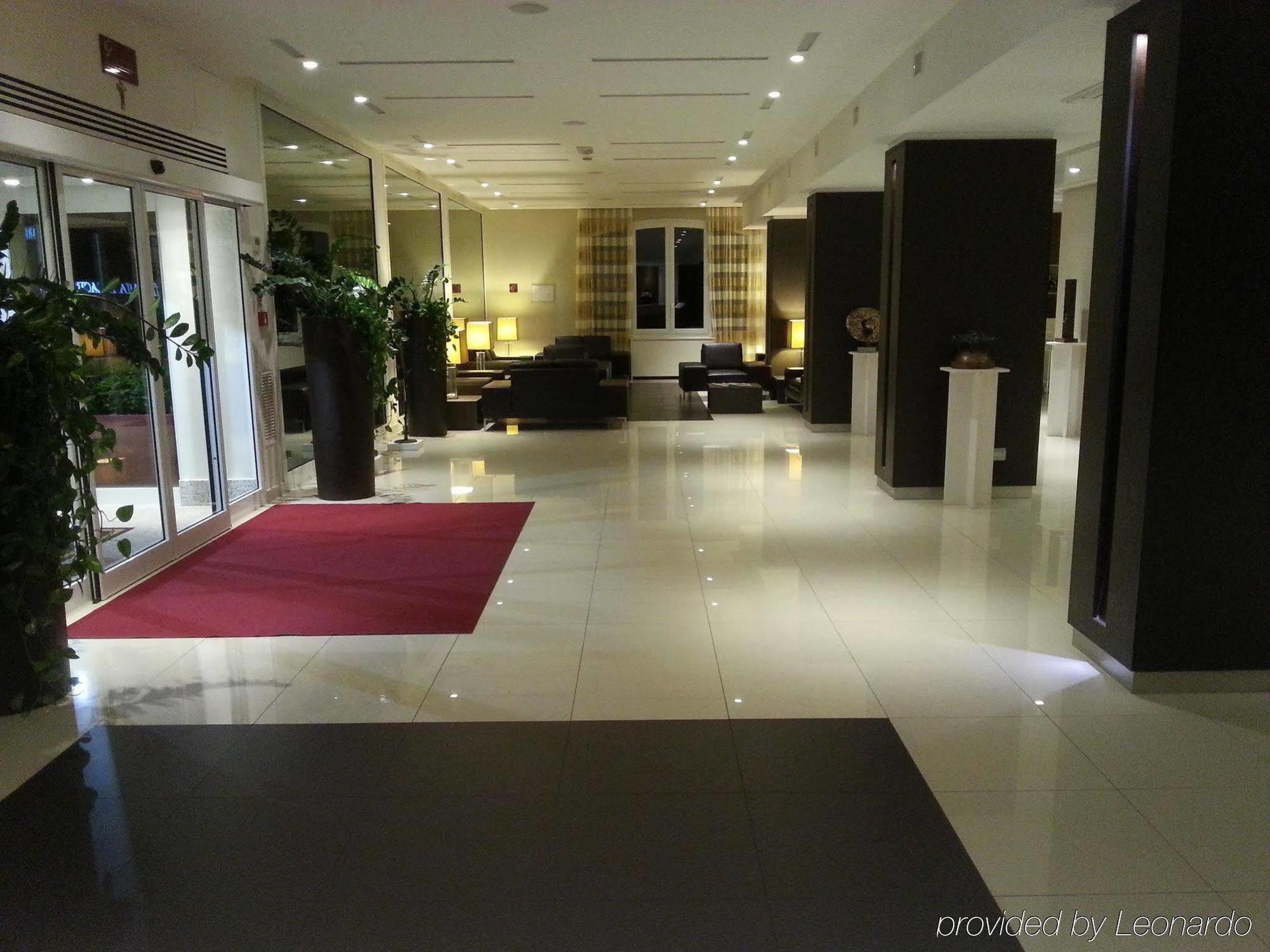 Virginia Palace Hotel 4*